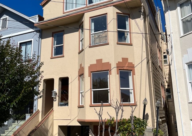 Houses Near PRICE IMPROVEMENT! Beautiful sunny & spacious flat w/washer/dryer, yard & deck! Close to all good restaurants, bars cafes on Clement St!