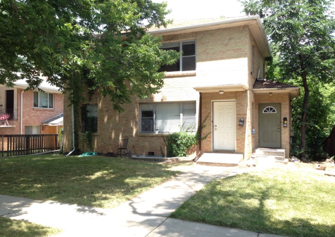 Houses Near AVAIL Summer Semester 2024! On The Hill 2BR/1BA with Huge Yard!