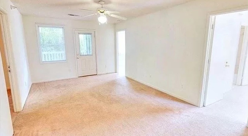 Room in 4 Bedroom Apartment at Carlton Ave