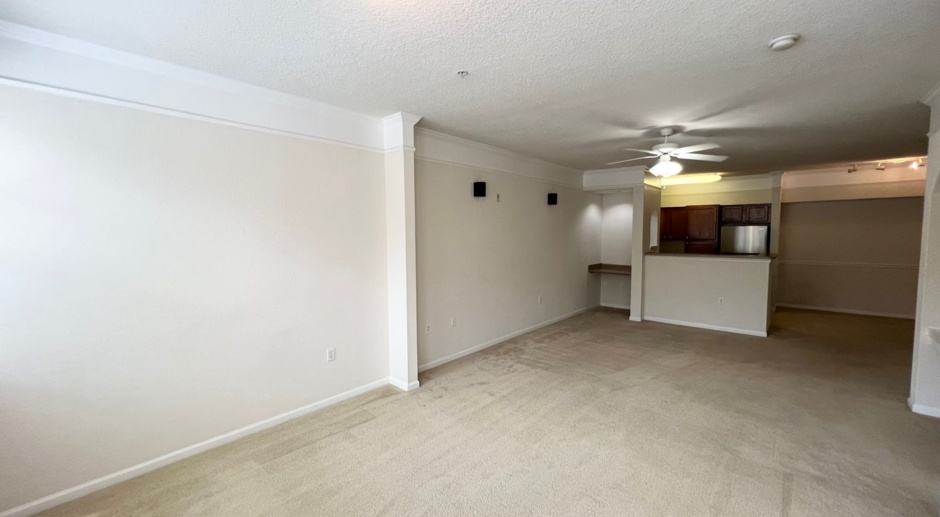 Spacious 1 bedroom condo located minutes from town center in Montreux at Deerwood