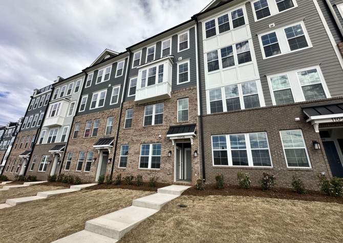 Houses Near New and Amazing Townhome-style Condo!
