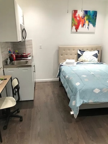 Awesome Room -Available Now!