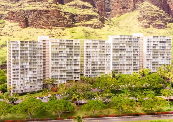 Apartments Near Makaha Valley Towers - One Bedroom