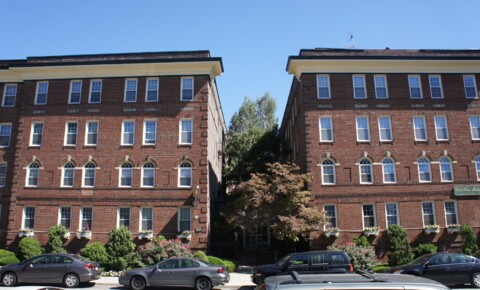 Apartments Near Eastern 419-429 S. 48th Street for Eastern University Students in Saint Davids, PA
