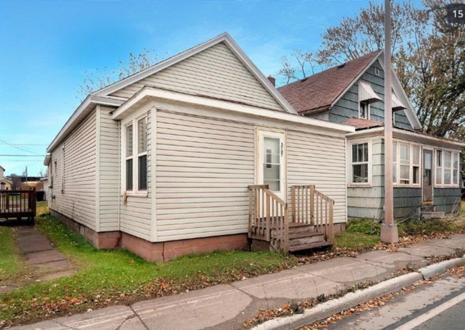Houses Near AVAILABLE APRIL - Single Level 2 Bed 1 Bath Home in Superior, WI