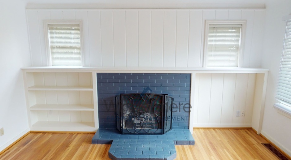 105 N. Bellevue Avenue *Updated home, Central AC, Garage, Fireplace*