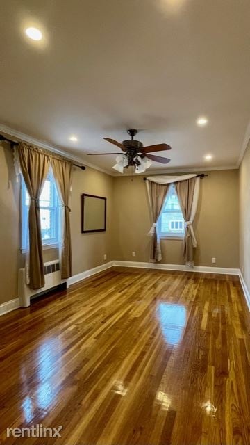 Beautiful 3 Bedroom Apartment Ground Floor 2-Family Home- H/HW- Small Pets Ok- Located in Yonkers