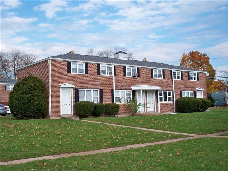 Evergreen Townhouse Apartments