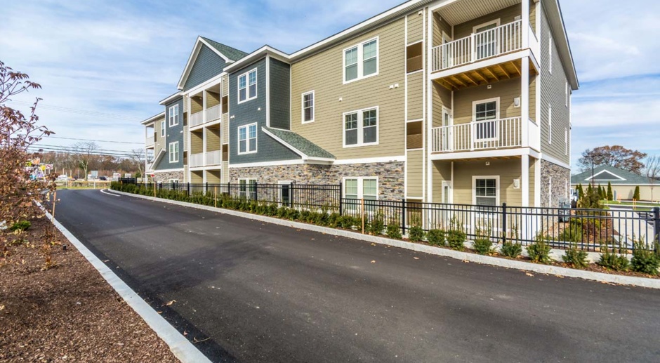 The Oasis at Plainville Luxury Apartment Homes