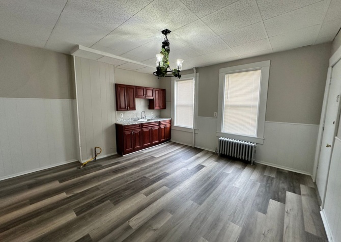 Houses Near Spacious updated 3-Bedroom in Holyoke