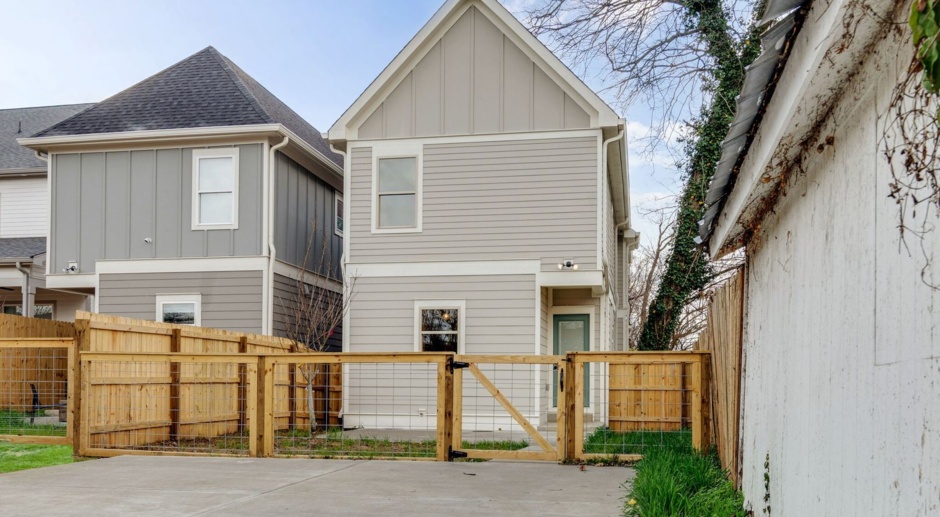 Stunning 3BE/2.5BA in the SHELBY PARK area! Easy DOWNTOWN access!