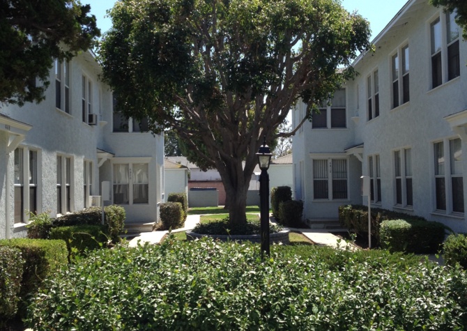 Houses Near Charming 1 bed/bath in Bixby Knolls Long Beach CA