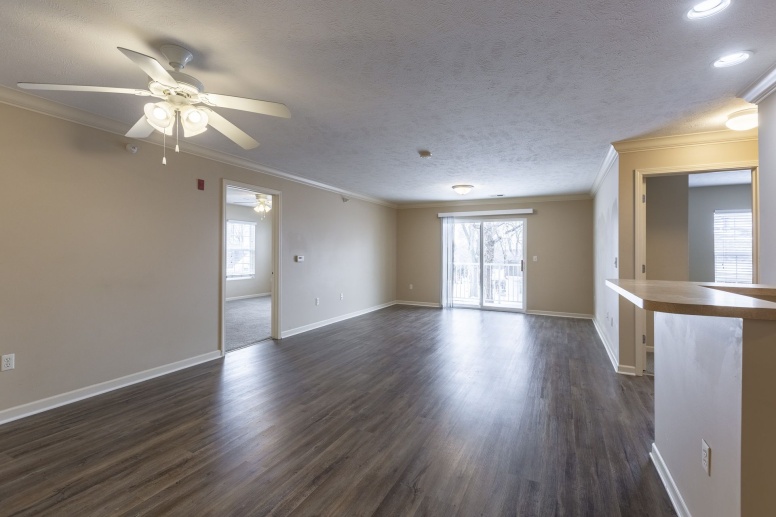 Newly Remodeled Apartments for Rent in Prime Millard Location! 