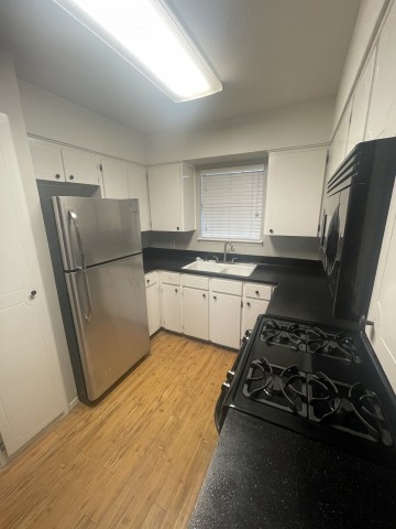  2 bedroom Available for move-in ASAP - 10 Minute Drive from Campus