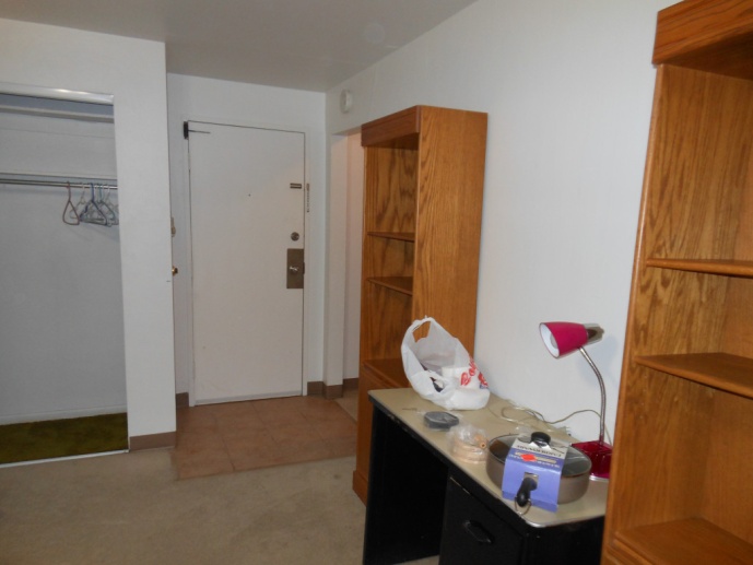 For Spring/Summer: Furnished studio apartment, walking distance from Penn State University Park