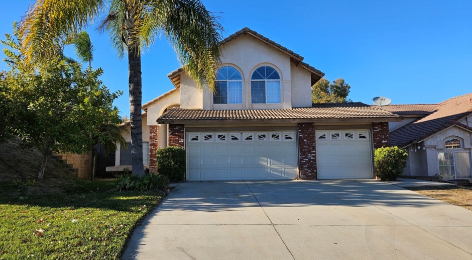 8577 Rosemary Riverside, Ca Beautiful 2 Story Home With Pool. Must See!!