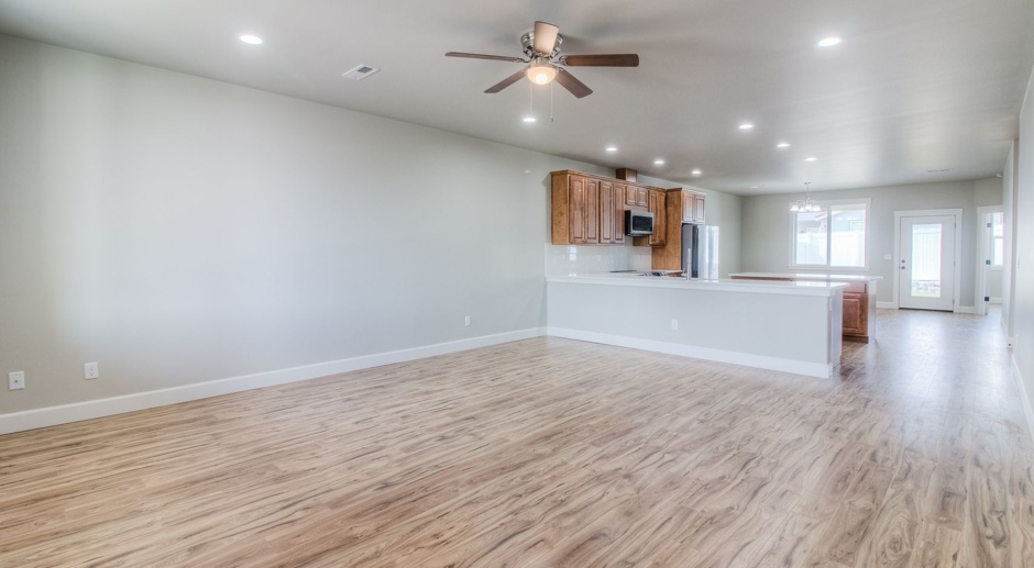 Brand New Home in West Valley - SPECIAL OFFER