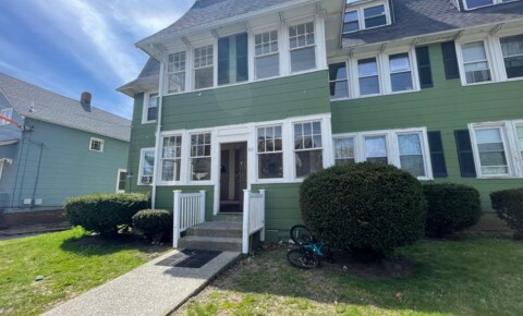 Houses Near Conn College SPACIOUS ONE BEDROOM IN NEW LONDON WITH BONUS ROOM! for Connecticut College Students in New London, CT
