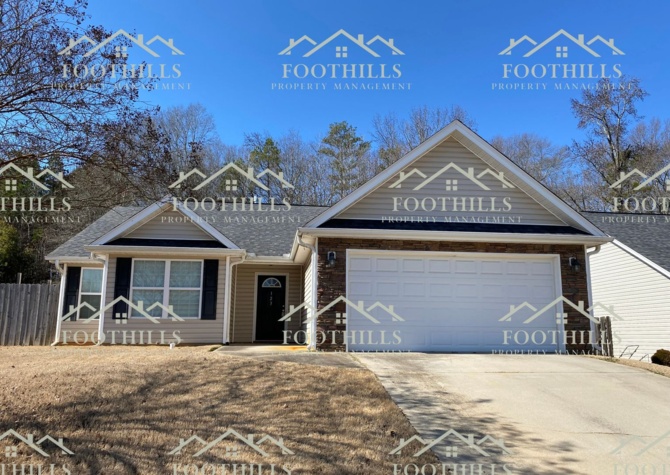 Houses Near Chic 3BR/2BA Home with Vaulted Ceilings, Fireplace, and Garage Storage, Steps from TL Hanna HS Stadium! EV Charging, Fenced Yard, and Modern Amenities Await at 123 Duraleigh Rd, Anderson, SC 29621!