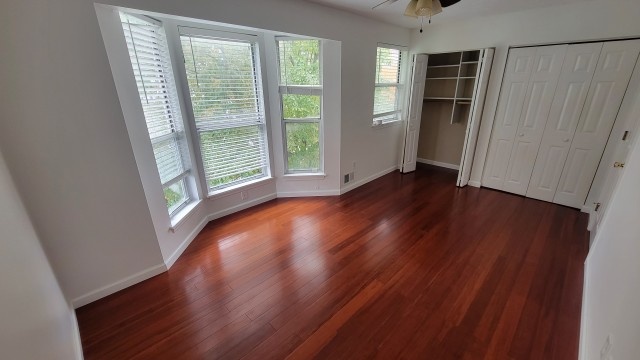 Two rooms/floor in New Townhouse with attached garage charging