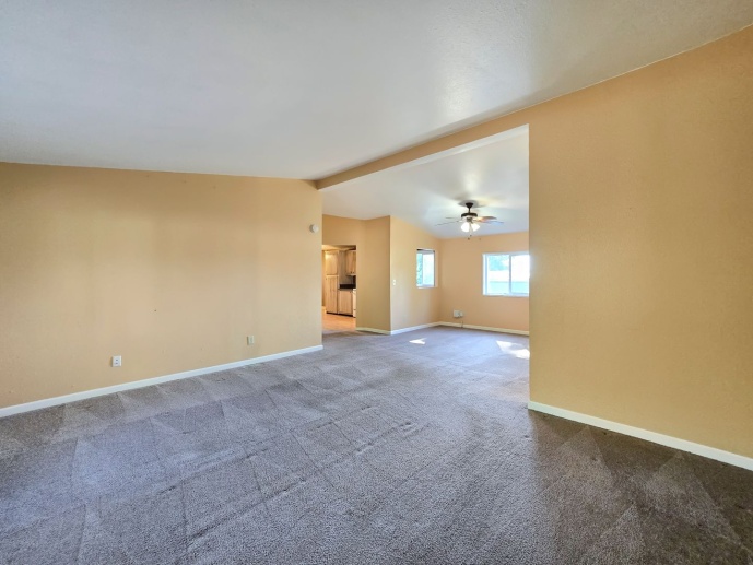 3 Bed, 2 Bath Home in Bothell with Vaulted Ceilings & Covered Parking