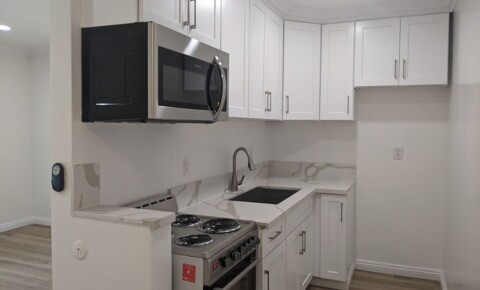 Apartments Near California Career College LOVELY 1BED Near Valley College! -- GREAT LOCATION!!! $1,000 Deposit (OAC) for California Career College Students in Canoga Park, CA