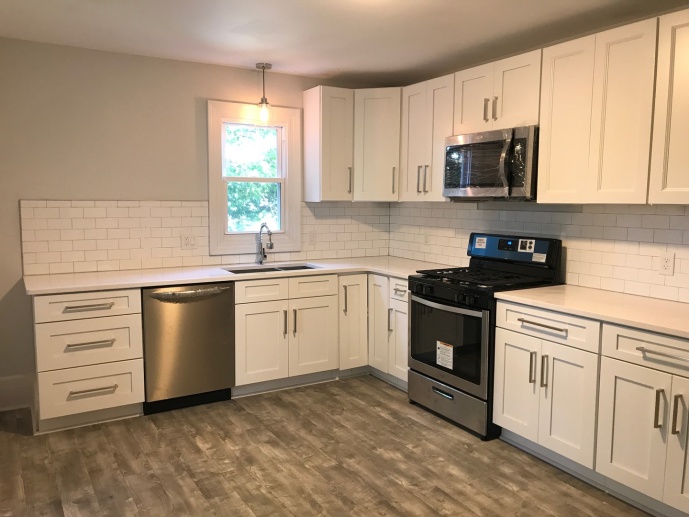 *GORGEOUS, completely updated single family home near South Wedge area!*