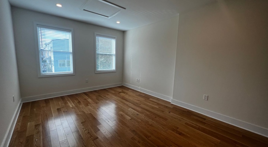 Luxurious 5 BR/4 BA Townhome in Petworth!