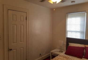 Room for Rent - Capitol Heights House with Dining area. Cozy & comfortable