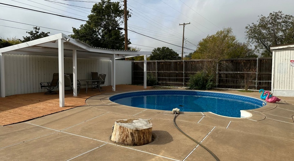Exclusive fully furniture home  electric, gas, water paid for by tenant. with POOL!!!!