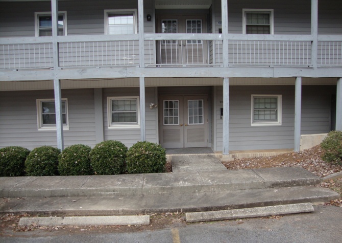 Houses Near Nice 2BR/1.5BA Condo with golf course view!!