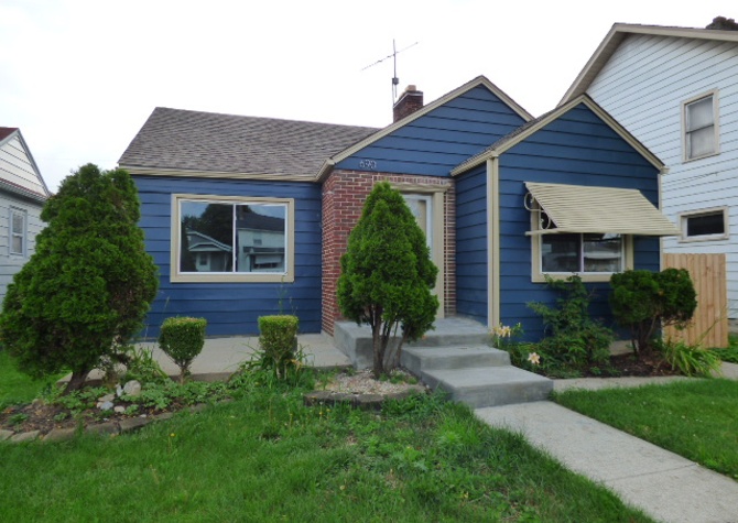 Houses Near West Side Remodeled 3 BR 