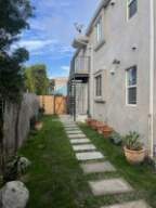 Housing Near SMC Room in 2 bed/1.5 bath spacious, light-filled duplex with private yards