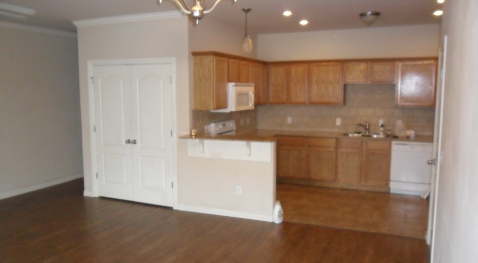 Very nice townhome with 2 Master suites and a study or a 3rd bdrm.  3 Baths.  AVAILABLE NOW!