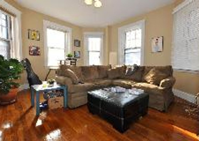 Apartments Near Spacious 1 Bed On The Brighton/Brookline Line 