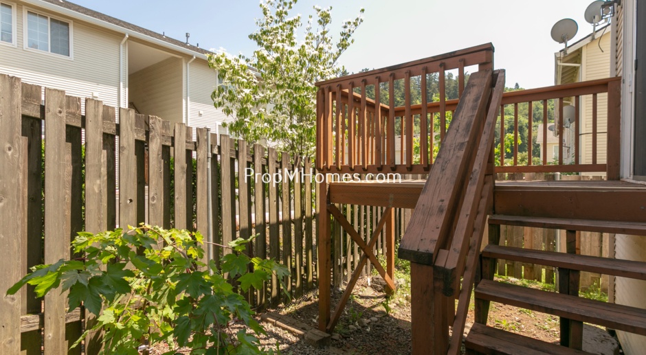 Beautiful Three Bedroom Duplex Just Blocks from Kelly Butte Park - Available Now!