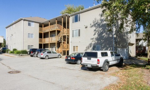 Apartments Near Ames Pin & Bur Oaks for Ames Students in Ames, IA
