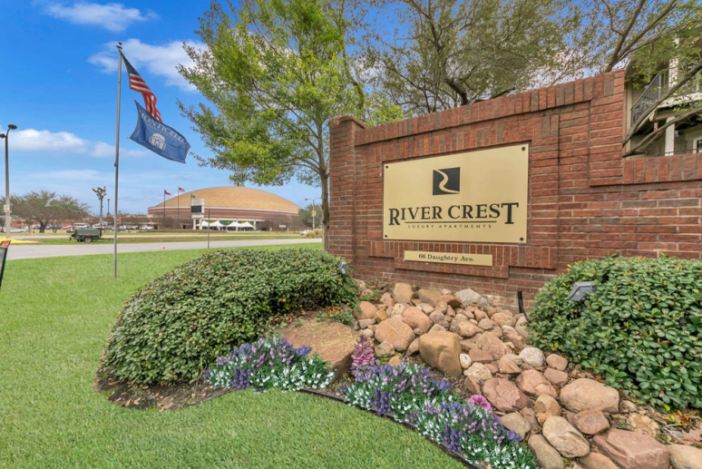 RiverCrest Apartments