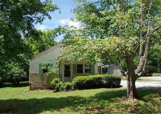 Houses Near 3/2 house for rent for $995 available for lease in Easley SC