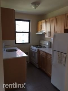 Newly Renovated Jr 4 Apartment in Lovely Quiet Court Yard Bldg- Laundry On Site / New Rochelle