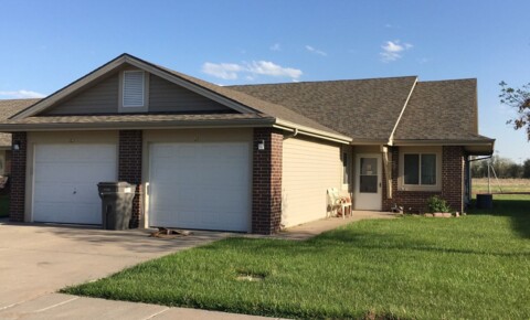 Apartments Near Great Bend Coolidge Townhomes for Great Bend Students in Great Bend, KS