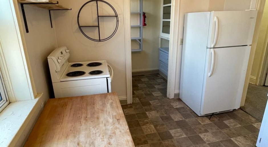 AVAILABLE NOW - $200 Off First Month's Rent, 3 Bed 1 Bath Upper Level Apt near Lakewalk