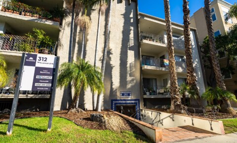Apartments Near SMC 312 S. Willaman Drive for Santa Monica College Students in Santa Monica, CA