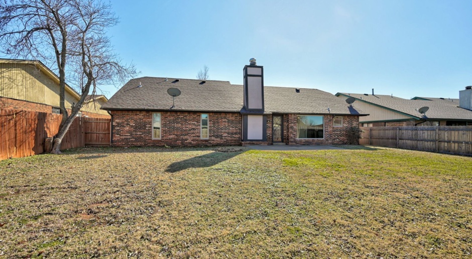 Spacious 3BD/2BTH Home near Lake Hefner minutes from NW Expressway