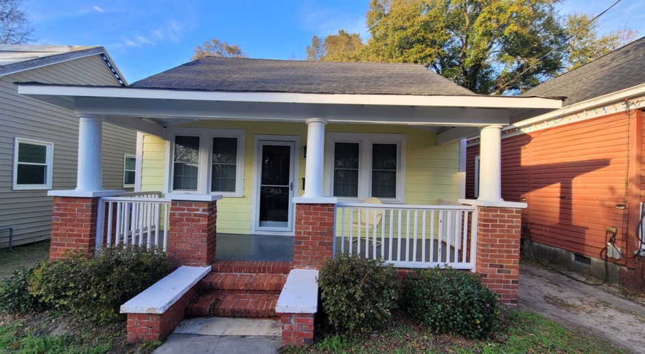 Welcome to this charming 2-bedroom, 2-bathroom home located in the desirable Wilmington, NC