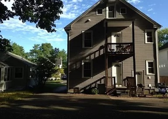 Houses Near Rare West Hartford 3-Bedroom Apartment 