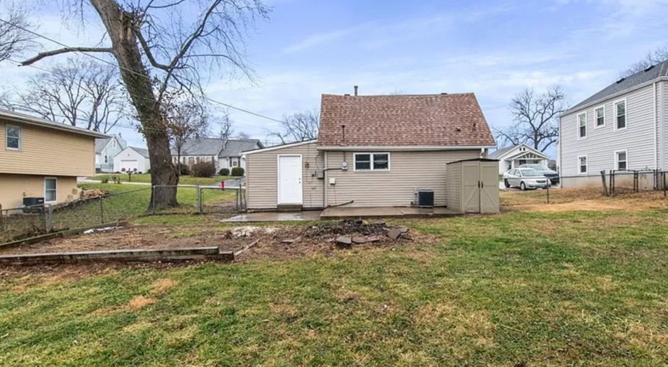 3 Bedroom With Office And Fenced Yard