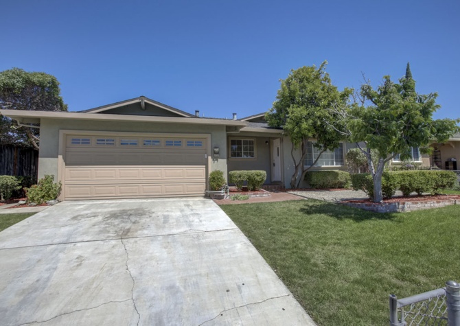 Houses Near Lovely Spacious 4 Bed / 2 Bath Single Family Home in San Jose