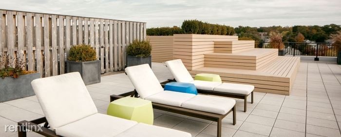 Outstanding 1 Bedroom Apt. in Luxury Building - W/D In-Unit - Rooftop Lounge - Port Chester