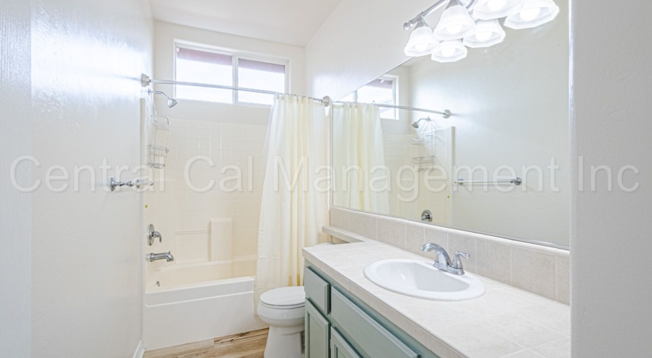 3 Bedroom/2 Bath Home in Desired Northwest - $2995 Per Month!